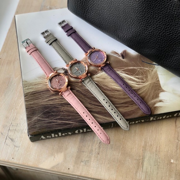 🆕 SPARKLES in Wristwatch in Plum - Picture 5 of 5